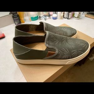 Olukai shoes in olive green